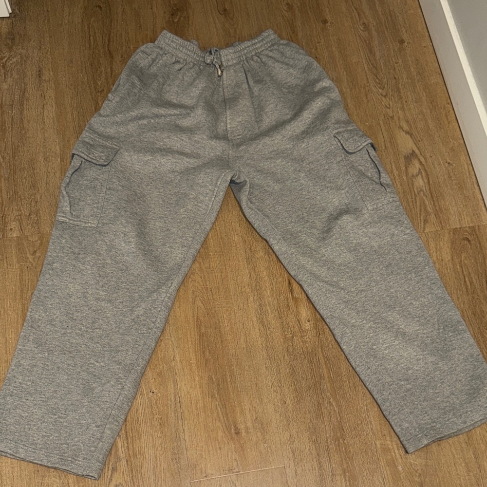 Cargo Heather Gray Joggers size Large men’s